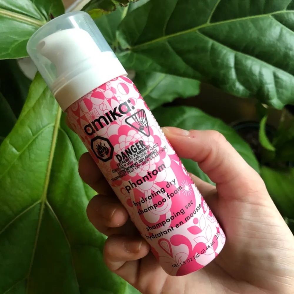 Amika hydrating dry shampoo foam